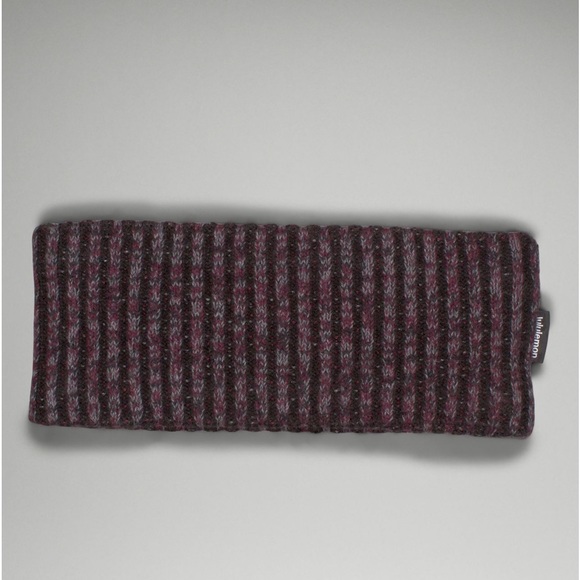 🍋 Lululemon Textured Fleece-Lined Knit Mittens AND Ear Warmer Set, NWT - Picture 3 of 11